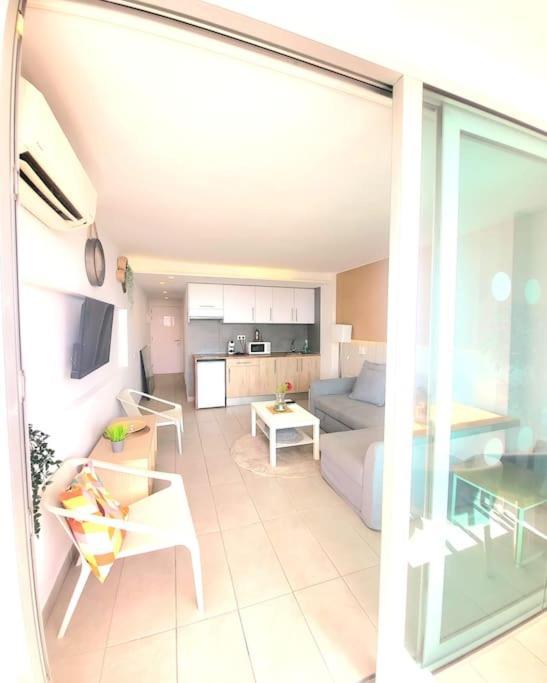 Sea Views Playa Del Ingles Beach Lovers 2 San Bartolomé Exterior photo