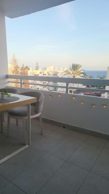 Sea Views Playa Del Ingles Beach Lovers 2 San Bartolomé Exterior photo