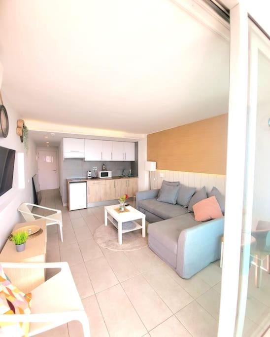 Sea Views Playa Del Ingles Beach Lovers 2 San Bartolomé Exterior photo
