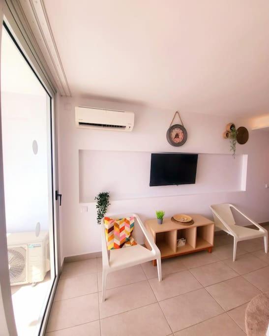 Sea Views Playa Del Ingles Beach Lovers 2 San Bartolomé Exterior photo